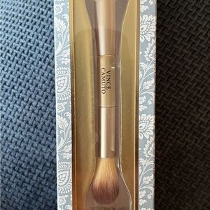 Vince Camuto Duo Face Brush with Gold Handle